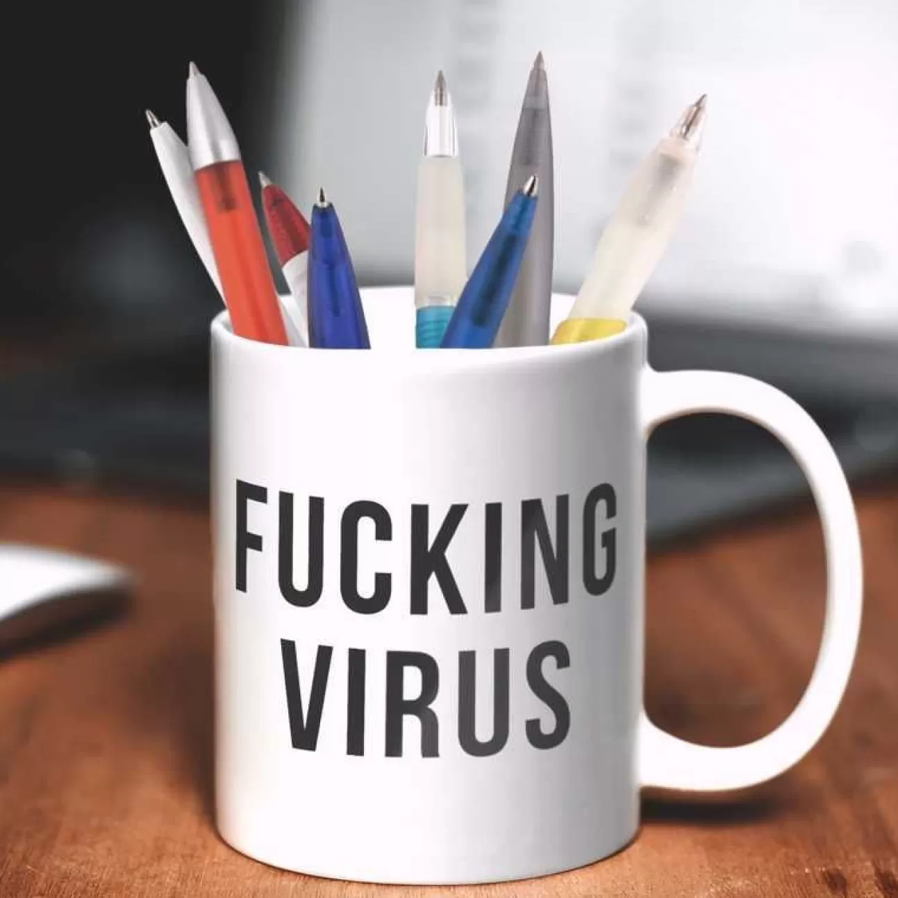 FISURA Tavola Natalizia | Tazza Mug Fucking Virus Bianca